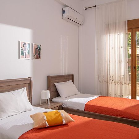 Beachfront Green Apt-Ligaria Beach Екстер'єр фото